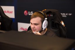 Nonne.jpg